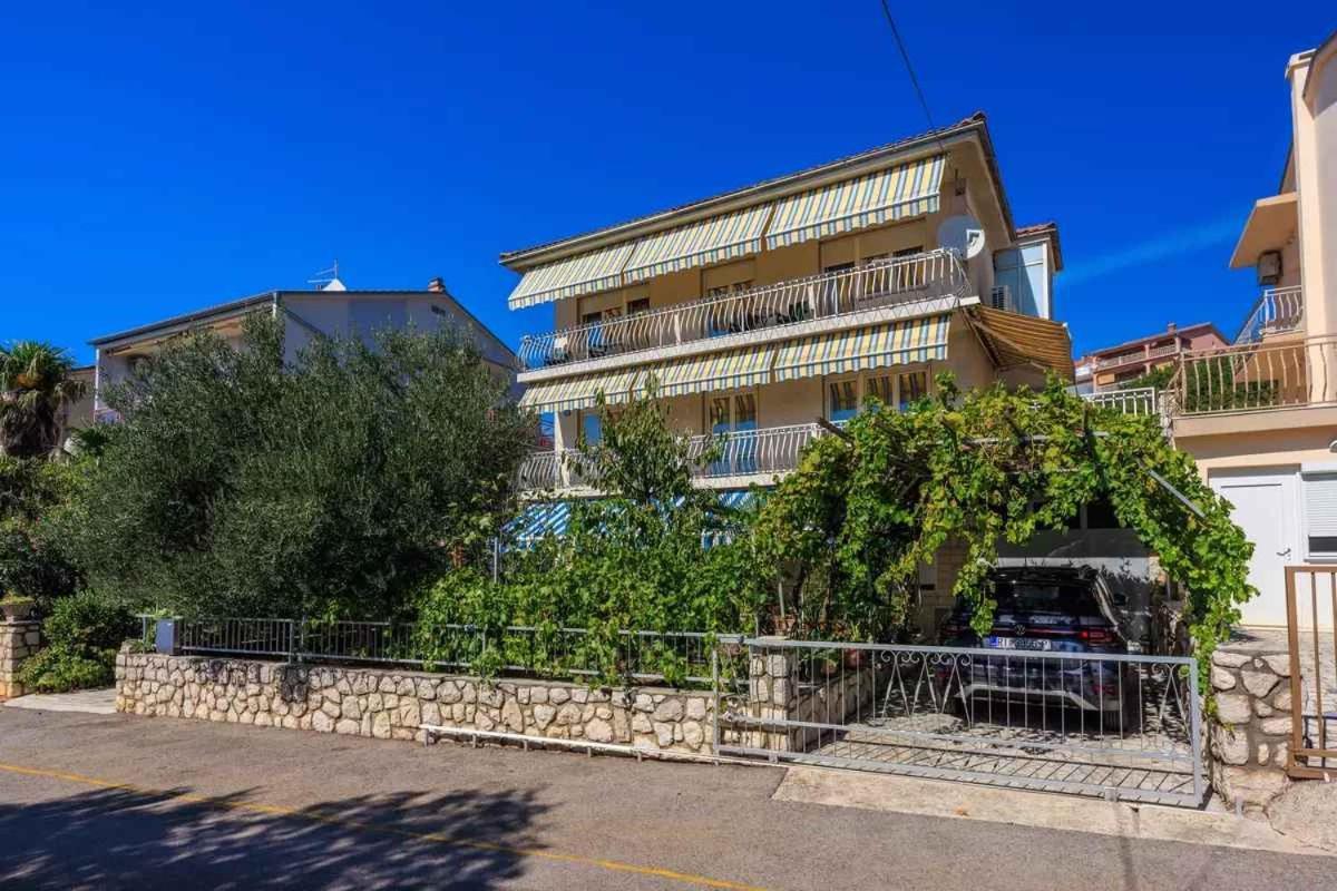 Four-Bedroom Apartment In Crikvenica II Exterior foto