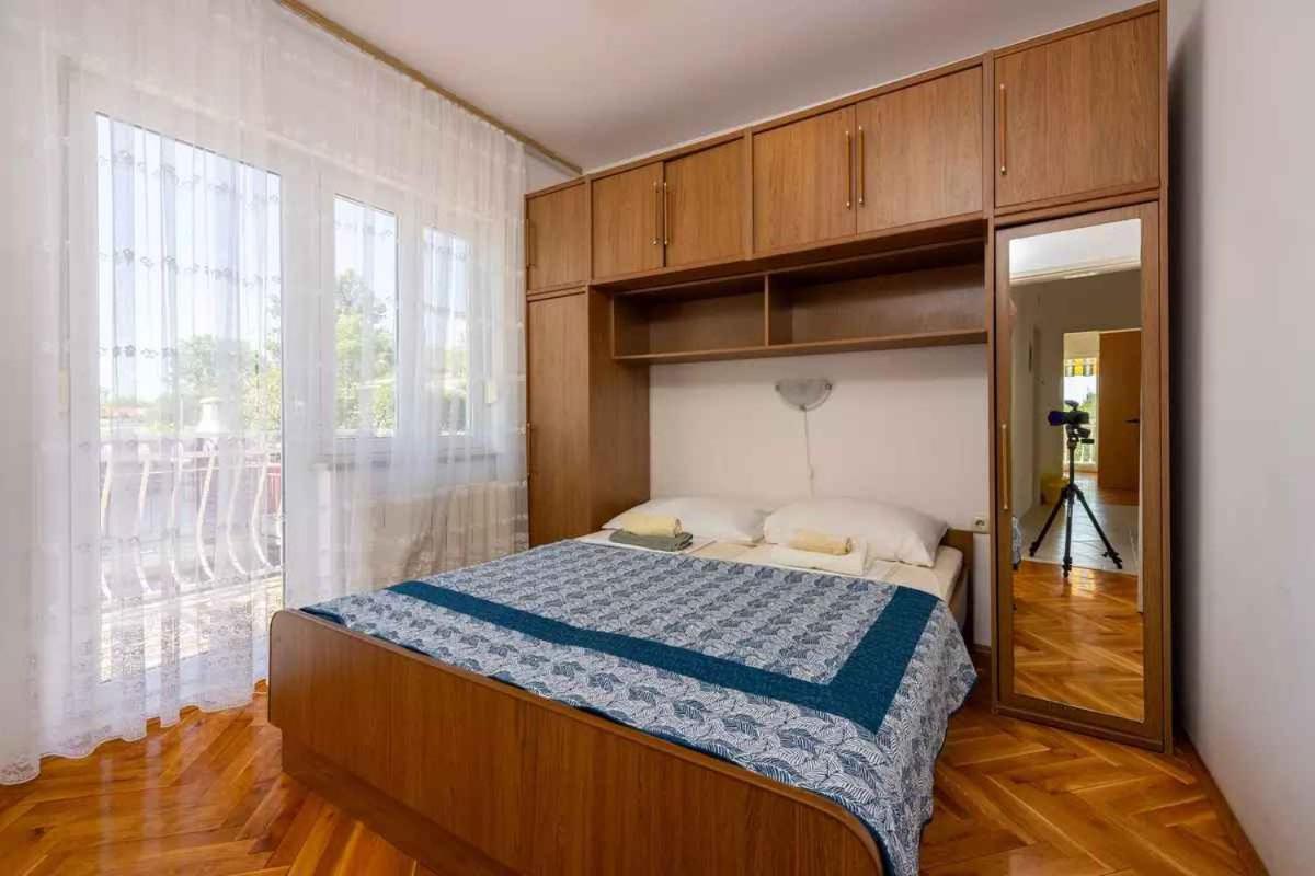 Four-Bedroom Apartment In Crikvenica II Exterior foto